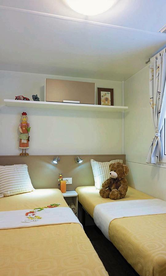 Victoria Mobilehome Bi Village 4*